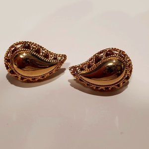 Vintage Avon, Paisley, Pierced Post Earrings
